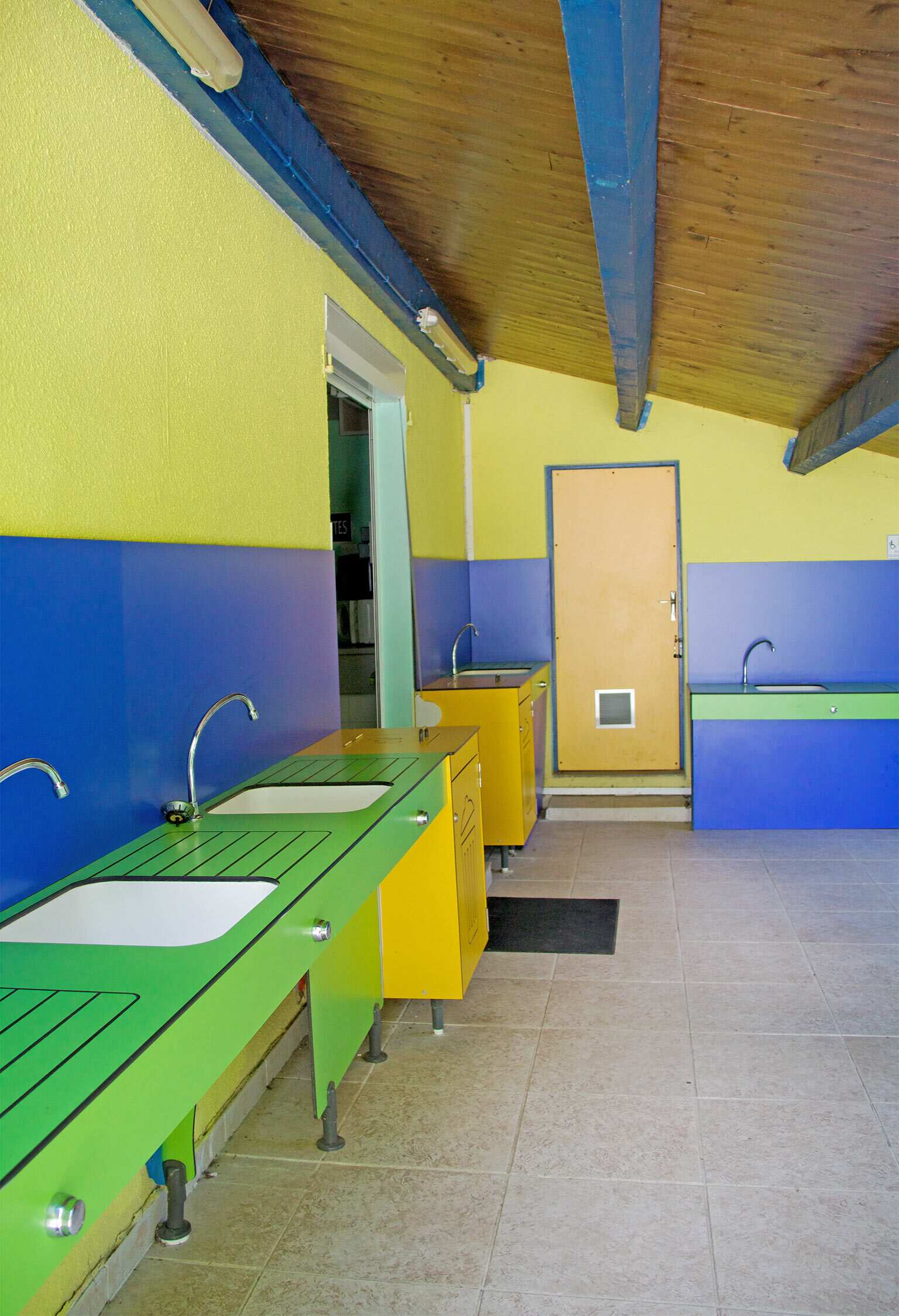 Bloc sanitaire du camping Le Petit Booth