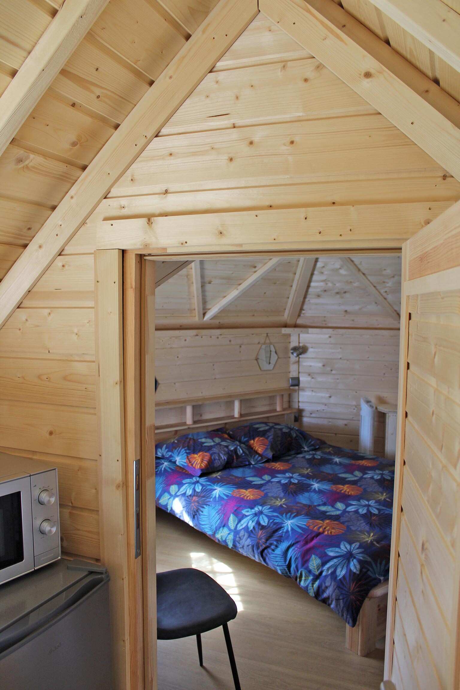 Hébergement de camping 2 étoiles insolite en Vendée : Le KOTA FINLANDAIS